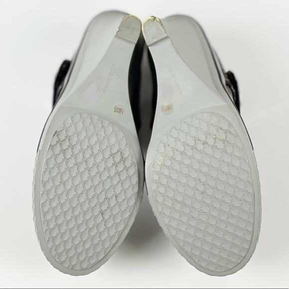 BCBGirl‎ NWOT Enrica Wedge Heels Size 7.5 - Picture 8 of 8